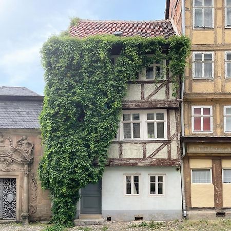 Das Fachwerkhaeuschen Am Kornmarkt - Herzlich & Charmant Quedlinburg Eksteriør bilde